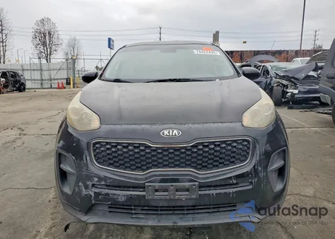 2018 Kia Sportage Lx z USA, uszkodzony, nr VIN KNDPM3AC9J7402377